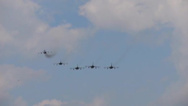 Ghedi Ιταλία Σεπτεμβριου 2022 Στρατιωτικά Μαχητικά Αεροπλάνα Σπάνε Σχηματισμό Πτήσει — Αρχείο Βίντεο