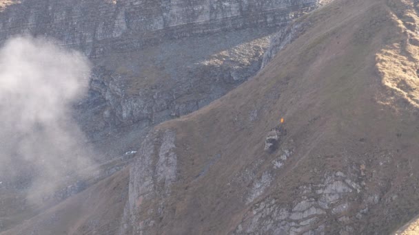 Bazooka Strzela Jednostek Specjalnych Szwajcarskich Grenadierów Axalp Strzelnica Bernese Oberland — Wideo stockowe