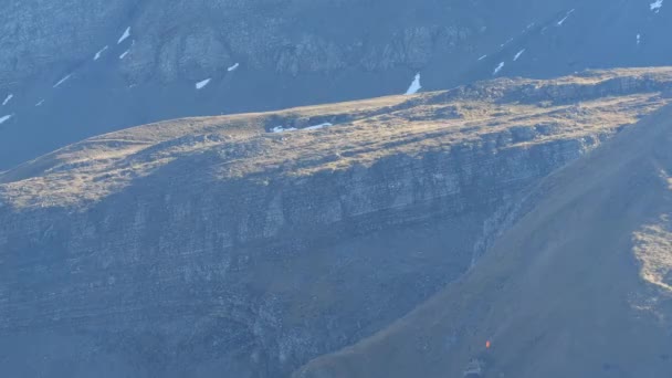 Askeri Savaş Uçaklarının Dağlarında Canlı Ateş Tatbikatı Için Hedefler Axalp — Stok video