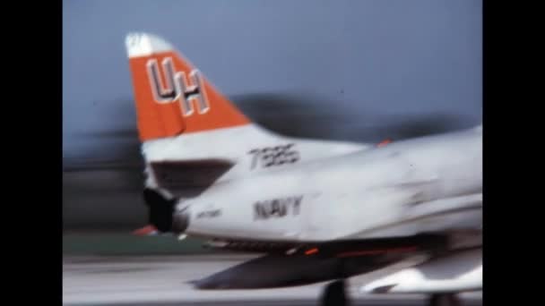 Americká Stíhačka Vzlétla Detailní Záběr Pilota Kokpitu Videu Studené Války — Stock video