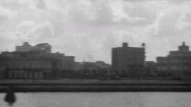 아바나 항구에 바다를 건물들 1930 대공황 쿠바는 흑백이었습니다 고품질 — 비디오