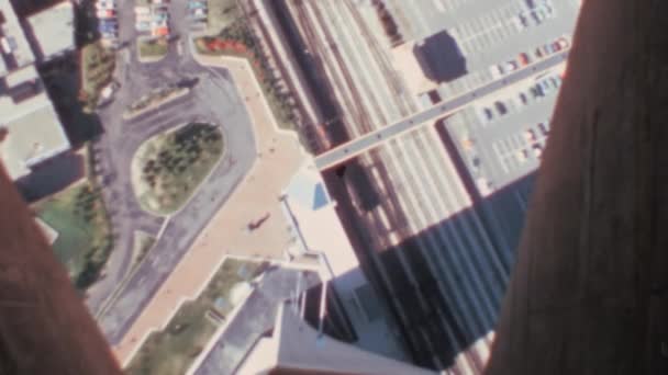 Αεροφωτογραφία Του Σταθμού Του Τορόντο Κινούμενο Τρένο Από Τον Πύργο — Αρχείο Βίντεο