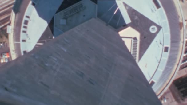 Konstrukcja Żelbetowa Wieży Toronto Widoczna Góry Wysokiej Jakości Materiał Archiwalny — Wideo stockowe