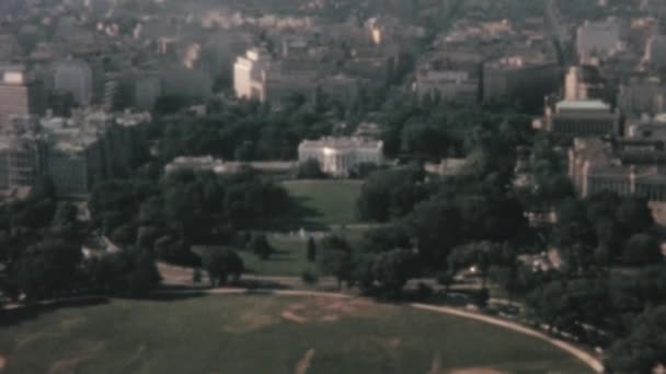 백악관의 상징적 모습을 워싱턴 다운타운의 사진이었습니다 역사적 북적거리는 1960 빈티지 — 비디오