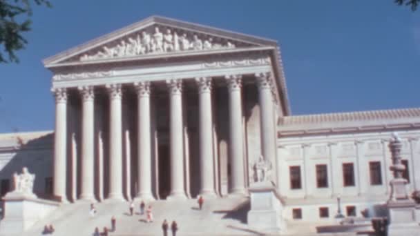 Usa Högsta Domstol Byggnad Fasad Sunny Day Washington Historiska Arkivfilmer — Stockvideo