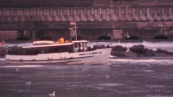 Tourist Boat Sailing Lower Lake Niagara Falls Ontario Canada Niagara — Stock Video