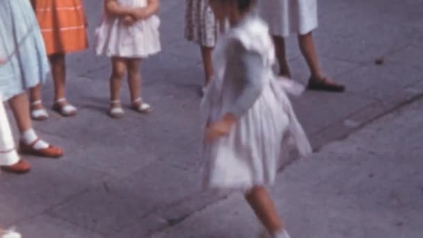 Spanyol Kızları 1950 Lerde Spanya Nın Gran Canaria Şehrinde Sıcak — Stok video