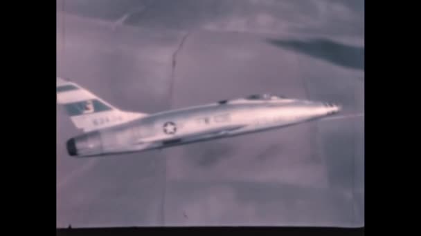 Americký Stíhací Letoun Letu Vzácných Vysoce Kvalitních Archivních Záběrech Obnoven — Stock video