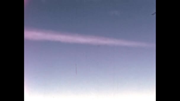 베트남 Usaf 전투기가 트레일 과높은 고도에서 비행하고 있었다 고품질 기록이야 — 비디오