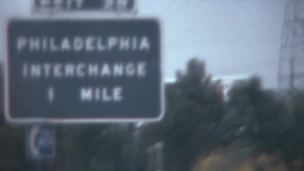 Philadelphia Interchange Mile Vista Placa Sinalização Veículo Movimento Caminho Pennsylvania — Vídeo de Stock