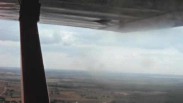 Luchtfoto Panorama Van Neenah Wisconsin Uit Een Vliegtuig Onthullen Een — Stockvideo
