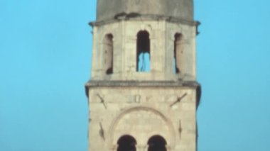 Hırvatistan 'ın Dubrovnik kentindeki Fransisken Kilisesi ve Manastırı Çan Kulesi' nin ayrıntıları. Yugoslavya 'nın 1970' lerdeki nostaljik görüntüleri.