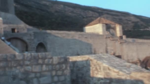 Murs Dubrovnik Vue Sur Tour Minceta Avec Drapeau Croate Dans — Video