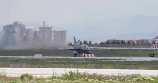 Chasseur Lockheed Martin Fighting Falcon Armée Air Pakistanaise Décolle Chaleur — Video