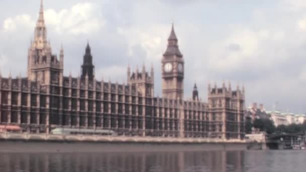Биг Бен Вестминстерский Дворец Лондоне 1960 Годах Освещенные Солнцем Винтажный — стоковое видео