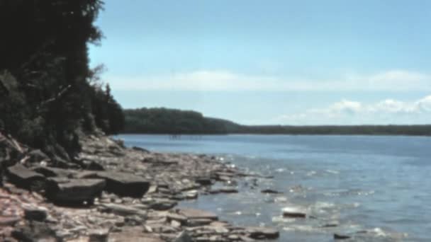 1960 Вінтажні Кадри Місячного Пляжу Вісконсин Медісон Лейк Сша Сонячний — стокове відео