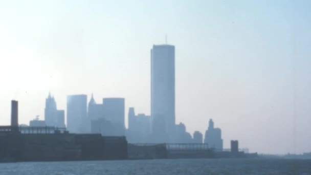 Nova York Manhattan Skyline Silhuetas Contra Sol Com Icônico World — Vídeo de Stock