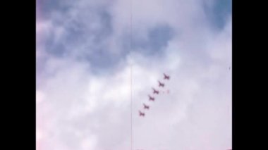 Lockheed F-104 Yıldız Savaşçısı Amerikan tek motorlu süpersonik hava aracı. Soğuk Savaş sırasında Amerikan Hava Kuvvetleri, Alman, Türk ve İtalyan Hava Kuvvetleri tarafından da avcı uçağı olarak kullanıldı. ABD tarafından kullanıldı