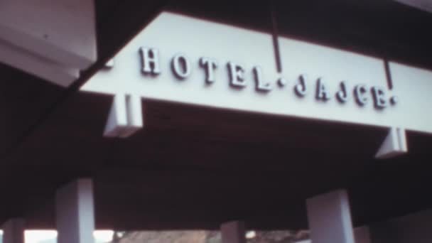 Haupteingang Des Hotels Jajce Plivsko Jezero Filmaufnahmen Aus Den 1970Er — Stockvideo