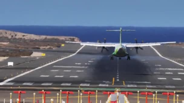Canarias España Octubre 2021 Atr Binter Canarias Aterrizaje Aterrizaje Aterrizaje — Vídeo de stock