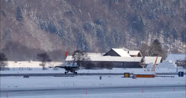 Meiringen Suíça Janeiro 2023 Mcdonnell Douglas Hornet Swiss Air Force — Vídeo de Stock