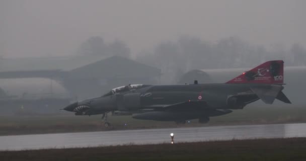 Hedre 100 Siden Ataturk Døde Avslører Det Tyrkiske Flyvåpenet Spesiell – stockvideo