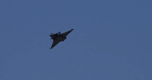 2023年8月19日 莫利斯 飞行员在一系列令人振奋的飞行任务中叛逃 人与机器之间的无缝协同作用 法国空军的Dassault Rafale — 图库视频影像