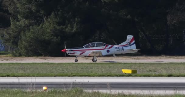 Pula Croatia Μαρτίου 2024 Αεροσκάφη Της Πολεμικής Αεροπορίας Διασχίζουν Διάδρομο — Αρχείο Βίντεο