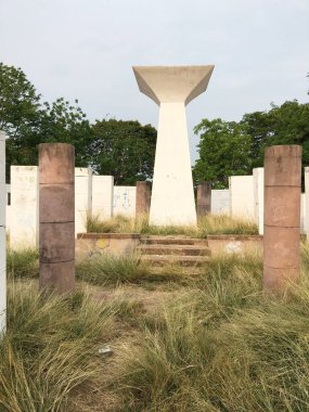 Chonburi Tayland 'daki terk edilmiş parkın güzel manzarası.