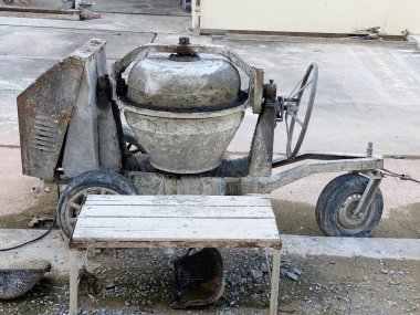 Endüstri alanında çimento karıştırıcı