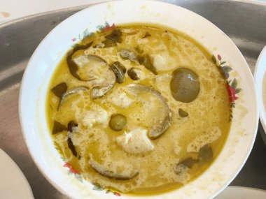 Tavuk Yeşil Köri 'nin yakın görüntüsü