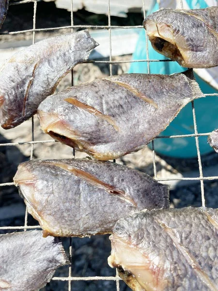 Dry Tilapia Fish Cooking — Stock Photo, Image