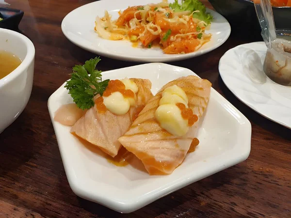Salmón Tailandés Frito Con Salsa — Foto de Stock