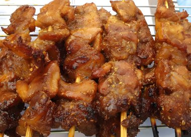 Soslu ızgara domuz.