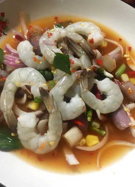 Close Van Een Kruidige Garnalen Salade Thai Voedsel — Stockfoto