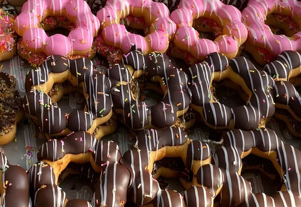 Пончики Різнокольоровими Зморшками Вид Крупним Планом — стокове фото