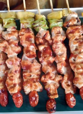 Sebzeli ızgara domuz eti.