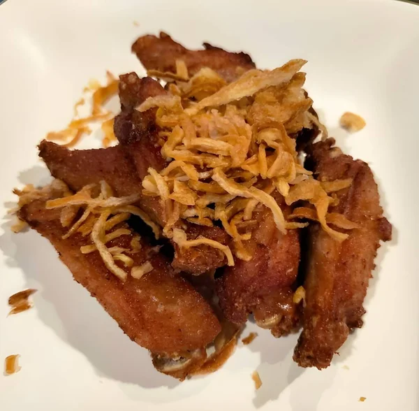 Nahsicht Auf Leckeres Asiatisches Essen Gebratene Chicken Wings — Stockfoto