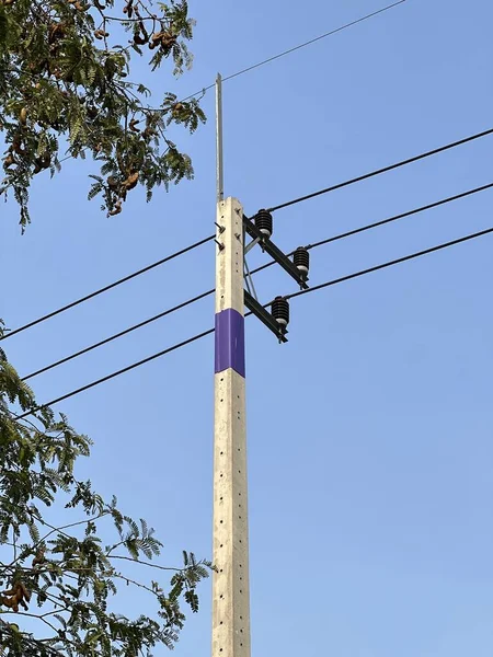 Электрическая Башня Фоне Голубого Неба — стоковое фото