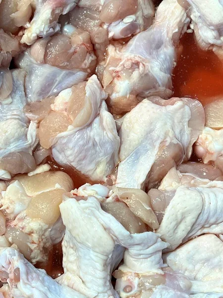 Akşam Yemeği Yapmak Için Taze Çiğ Tavuk — Stok fotoğraf