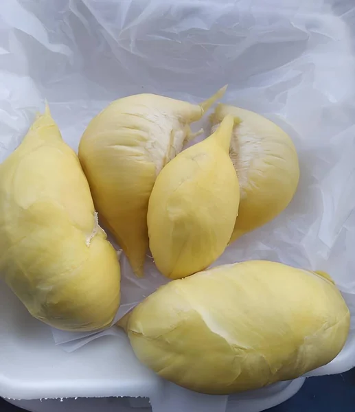 Närbild Vit Plastpåse Med Durian Frukt — Stockfoto