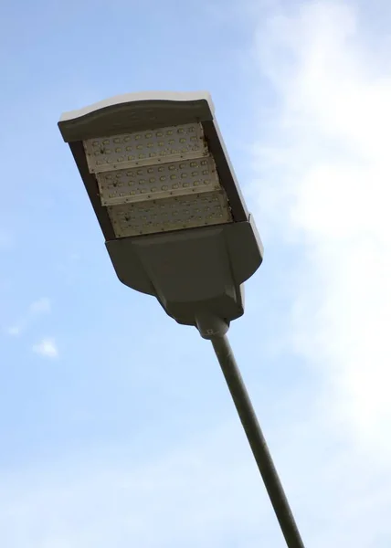 Pouliční Lampa Modré Obloze — Stock fotografie
