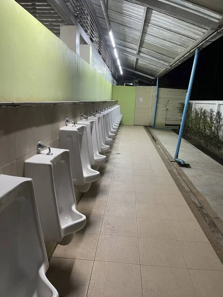 Parktaki Tuvaleti Kapat — Stok fotoğraf