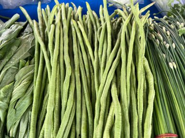 Marketteki yeşil sebzeler