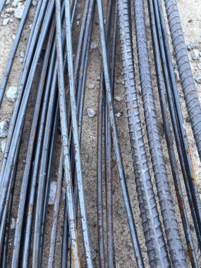 İnşaattaki metal çubuklar