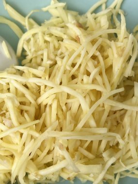 Pişirmek için zencefil kıyması