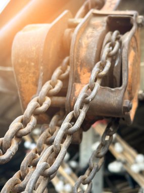 Çelik zincir, zincir ve makara.