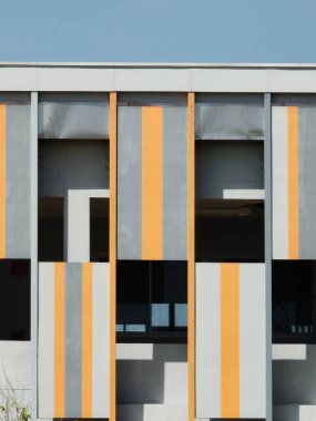 Şehrin modern binası