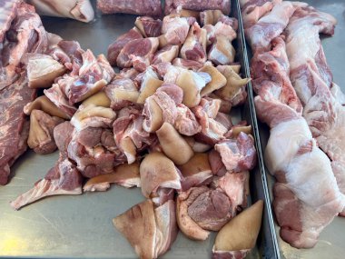 Piyasada çiğ domuz eti
