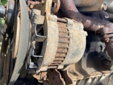 Eski araba motoru, kapat.